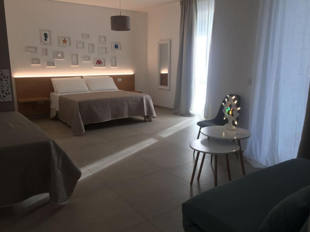 Le Rondini House Hotel Monopoli Buitenkant foto