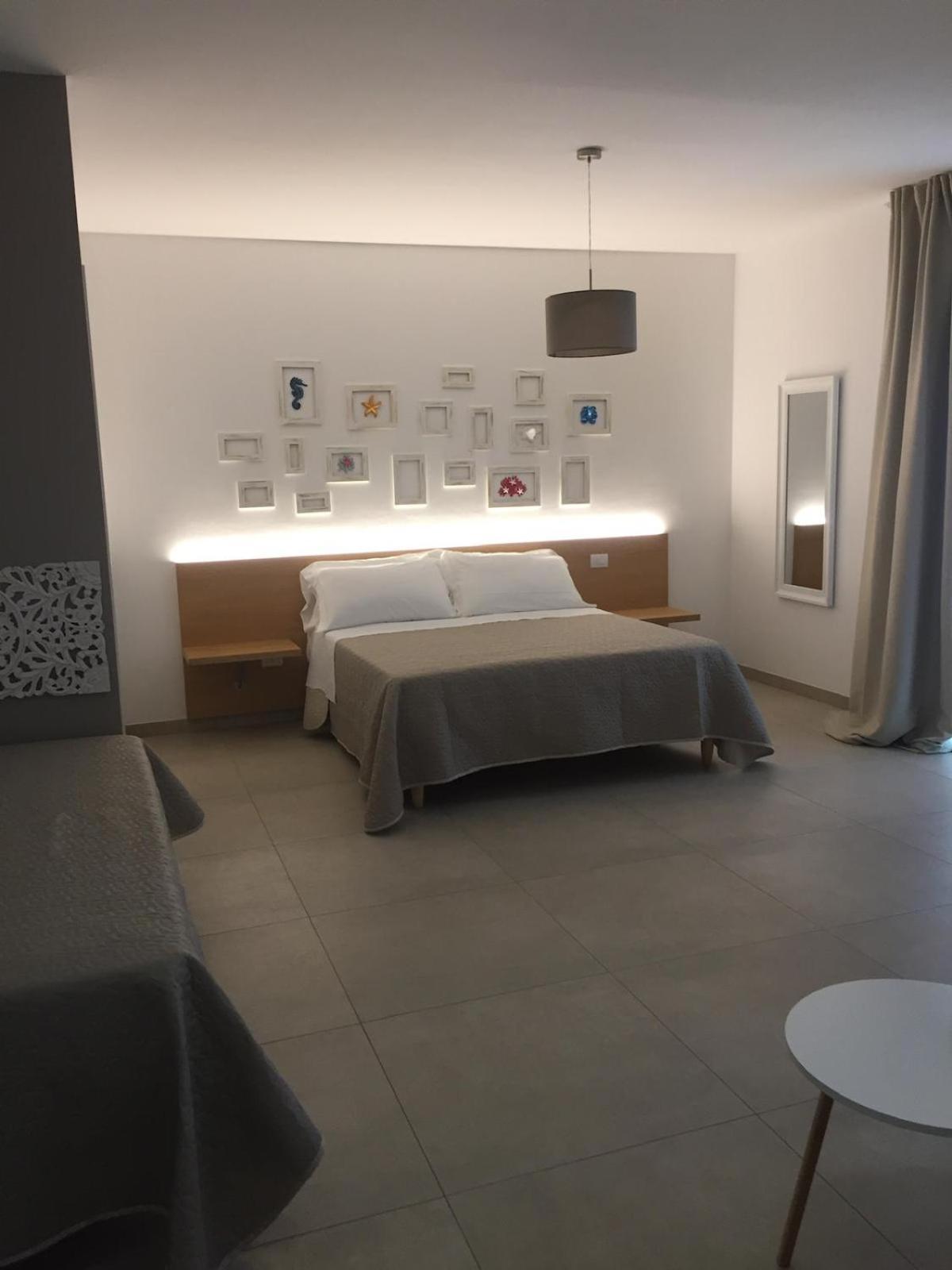 Le Rondini House Hotel Monopoli Buitenkant foto