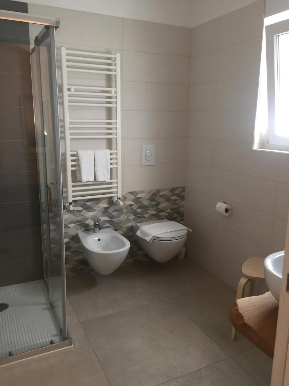 Le Rondini House Hotel Monopoli Buitenkant foto